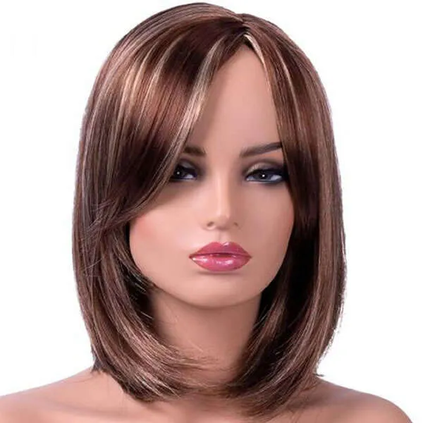 Antonia - Voluminized layered wig