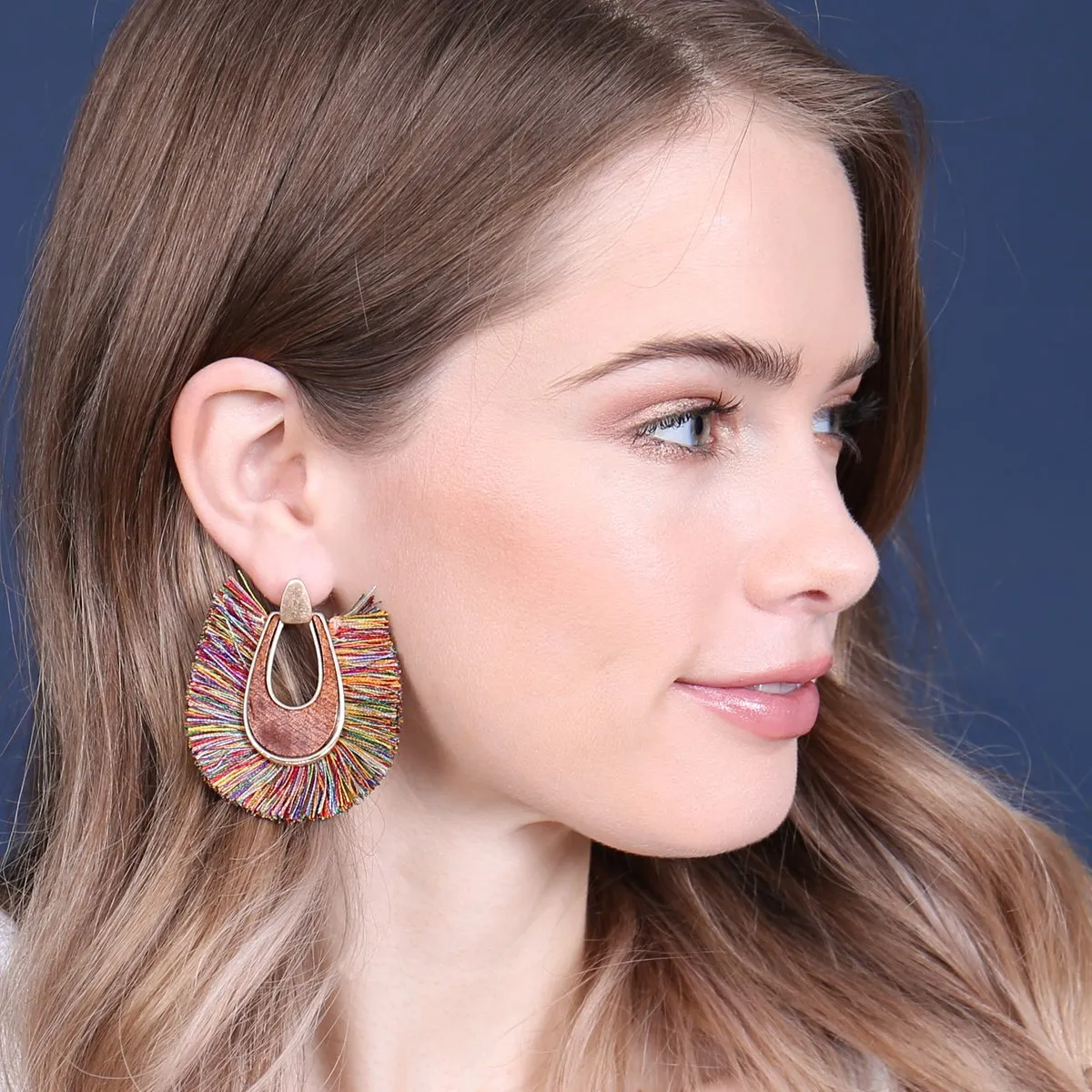 B2e2725 - Wood With Thread Tassel Post Earrings