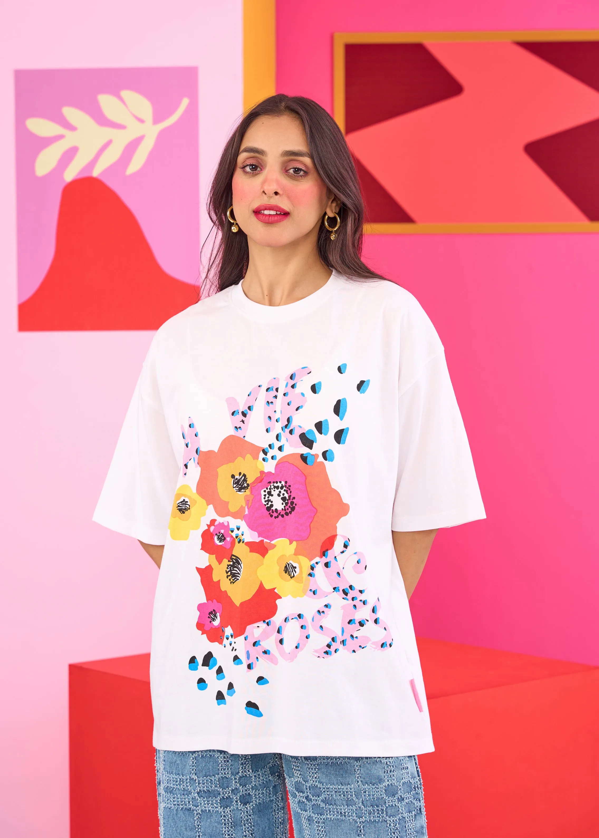 Emily in Paris: La Vie & Roses Oversized T-shirt