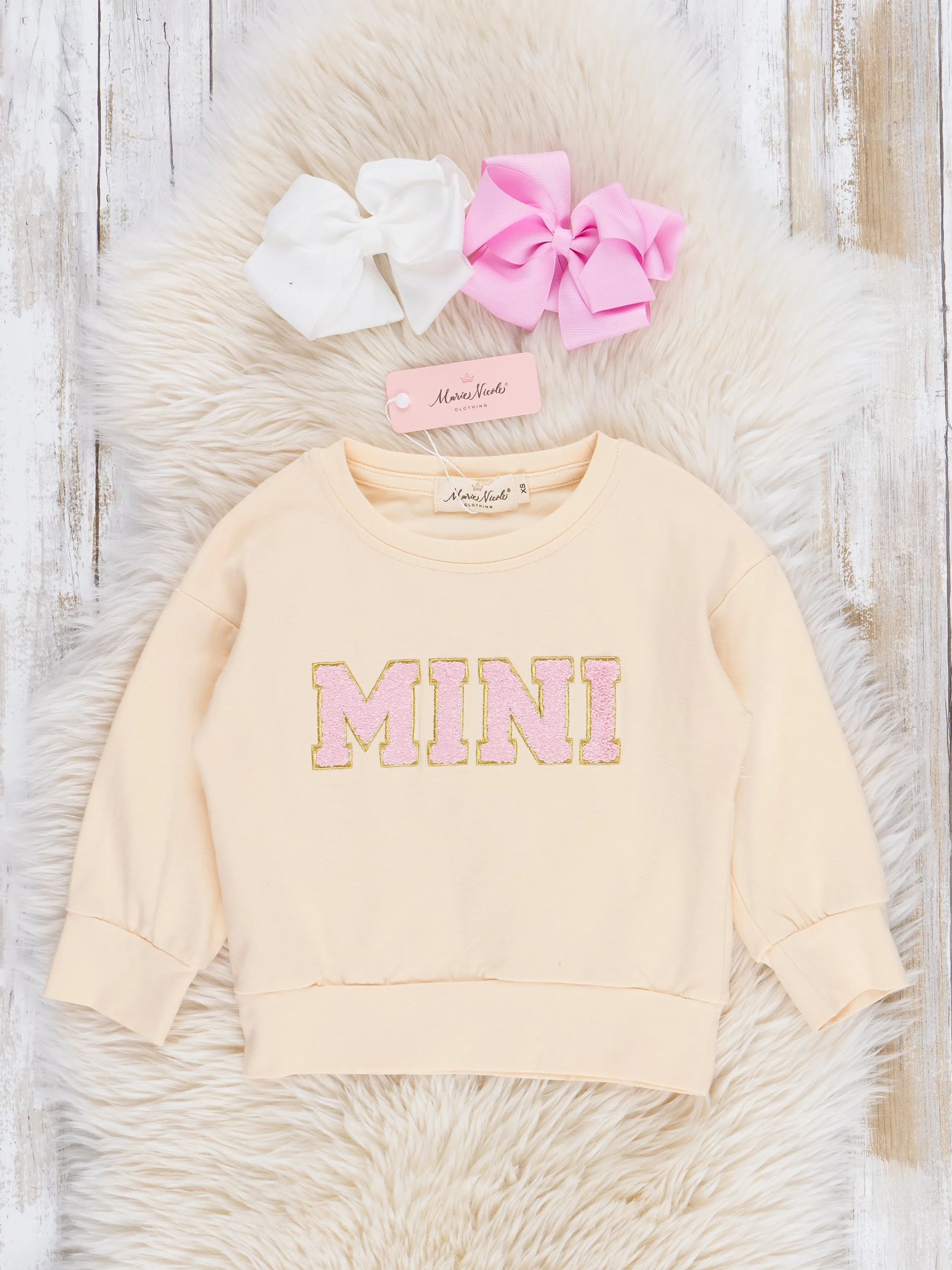 Mom & Me Cream Mama/Mini Shirt