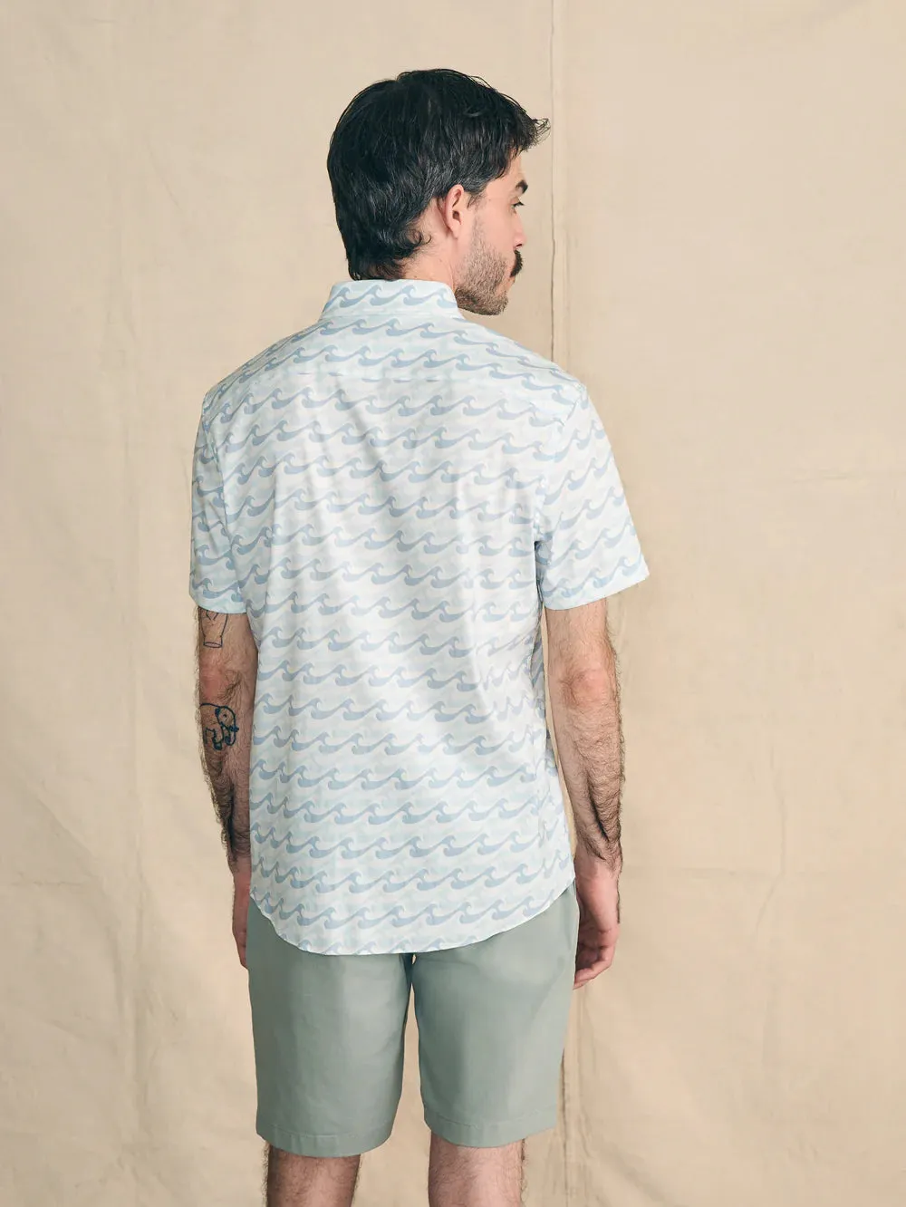 Short Sleeve Movement Shirt - Ivory Endless Peaks