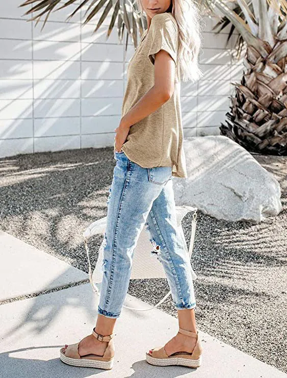 T-shirt met korte mouwen en zak in effen kleurmode