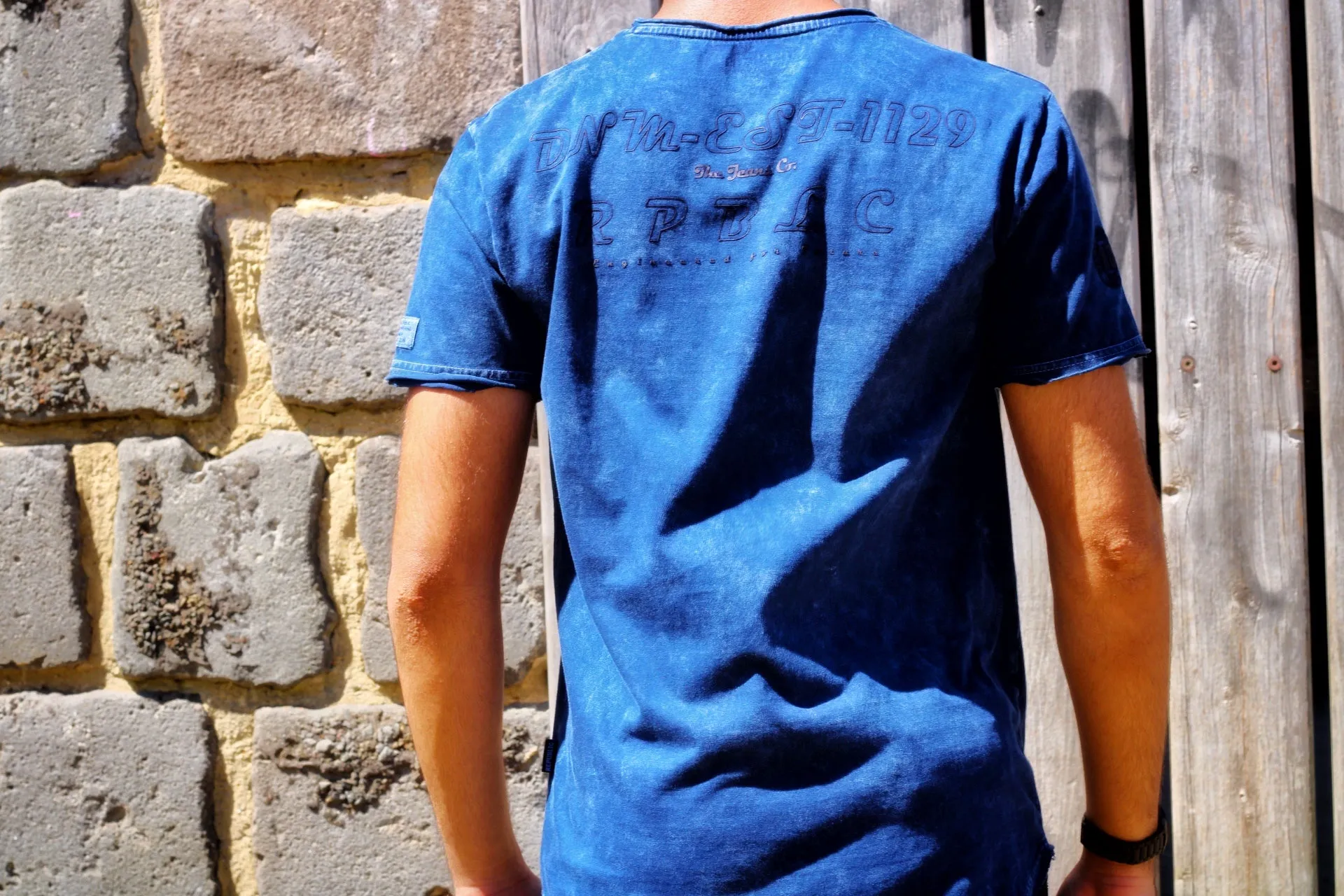 T-Shirts Men's #SPRAYED - NAVY